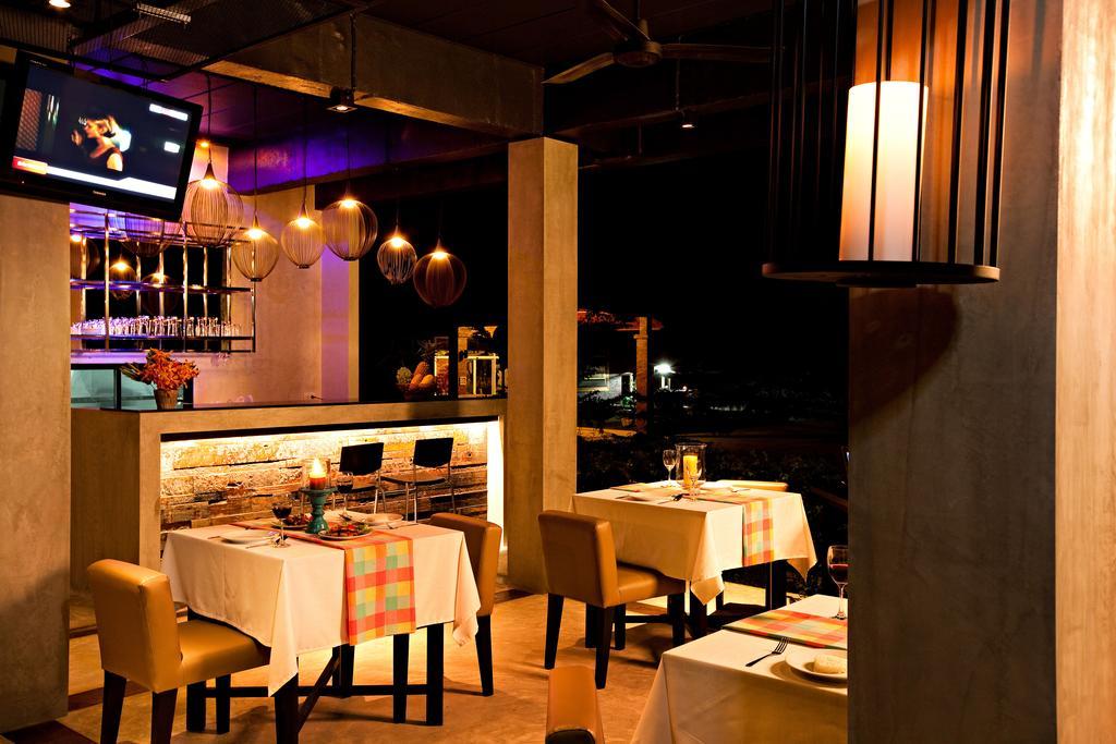 Leisure Place Phuket Chalong Exteriör bild